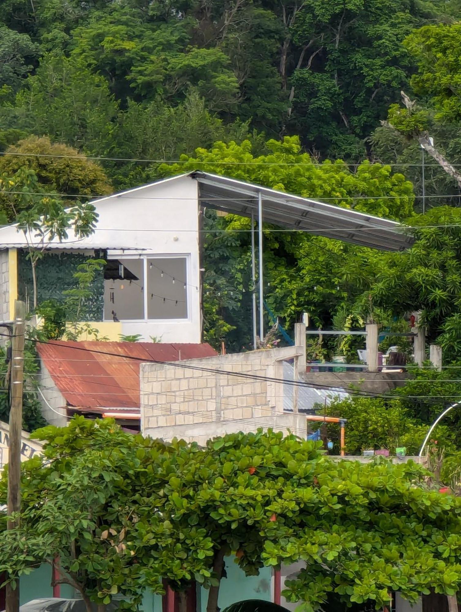 Casa Zoila Hospedaje Frente Al Lago Lakefront Lodging Apartment Flores Exterior foto